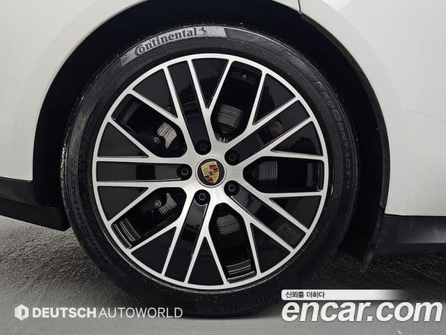 Porsche Taycan 2023 — Şəkil 13/20