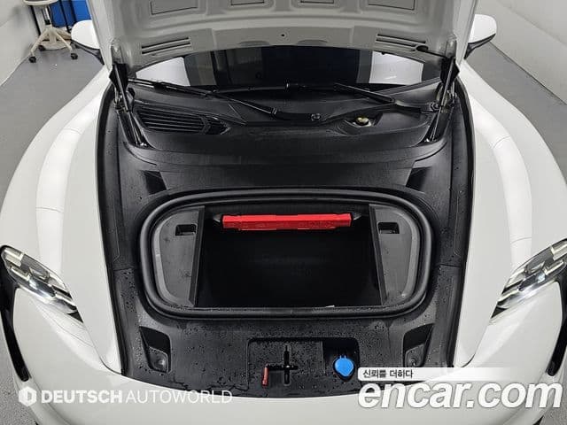 Porsche Taycan 2023 — Şəkil 14/20