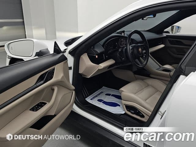 Porsche Taycan 2023 — Şəkil 18/20