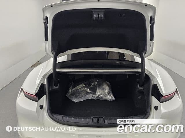 Porsche Taycan 2023 — Şəkil 15/20
