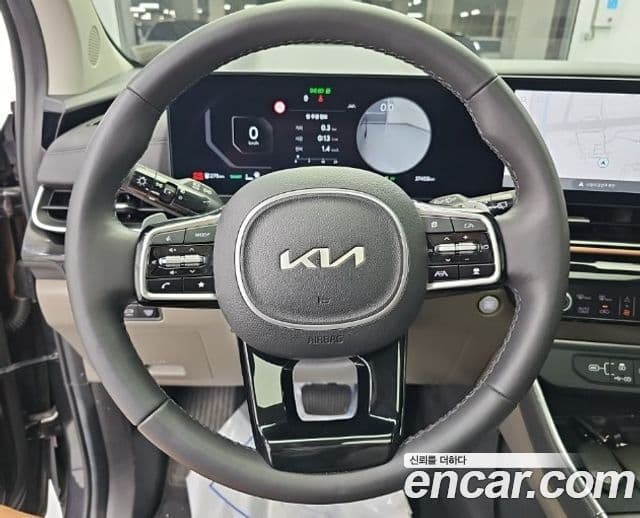 Kia Carnival 2024 — Фото 7/19