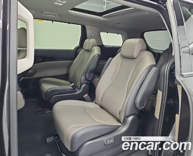 Kia Carnival 2024 — Фото 11/19
