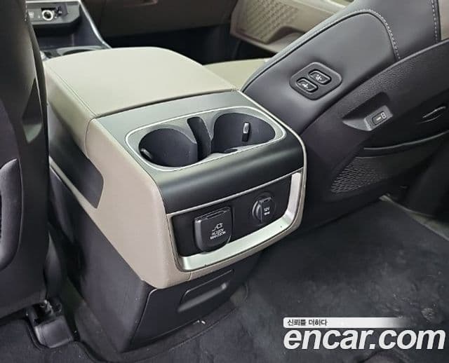 Kia Carnival 2024 — Фото 12/19