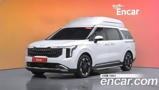 Kia Carnival 2024 — ფოტო 2/31