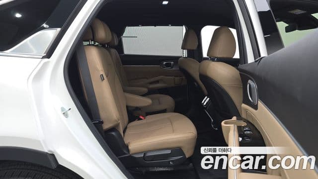 Kia Sorento 2025 — Фото 12/20
