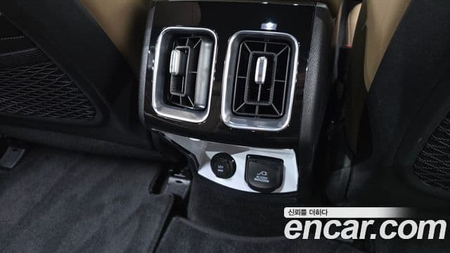 Kia Sorento 2025 — Photo 2/38