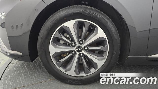 Kia K8 2021 — Photo 19/20