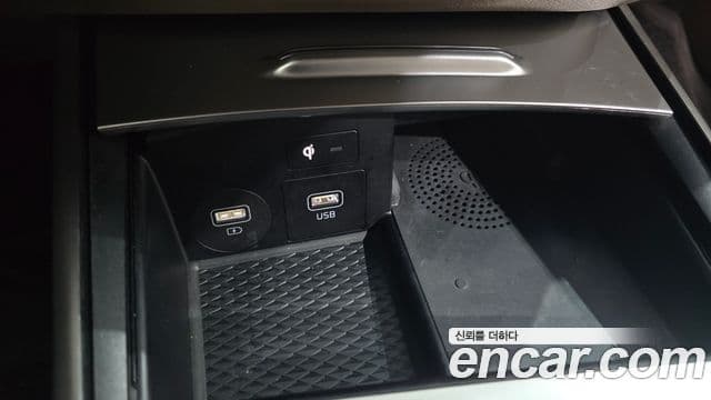 Kia K8 2021 — Photo 10/20