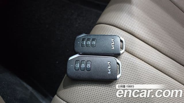 Kia K8 2021 — Photo 11/20