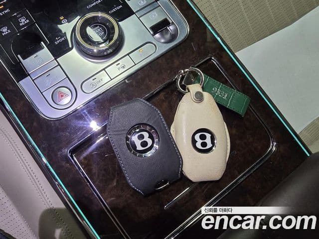 Bentley Flying Spur 2022 — Photo 5/19