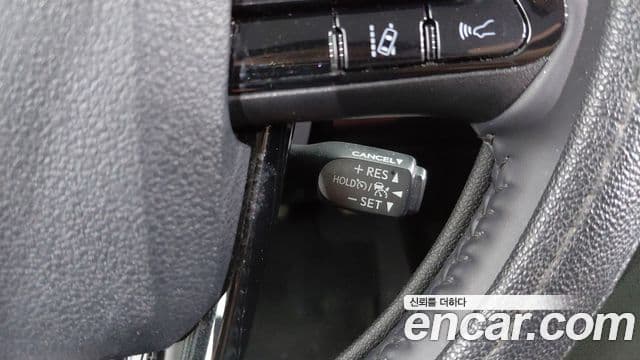 Toyota Prius 2022 — Photo 6/20