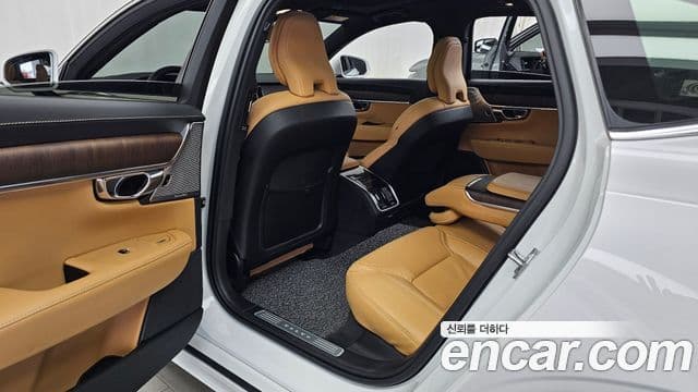 Volvo S90 2022 — Фото 12/20