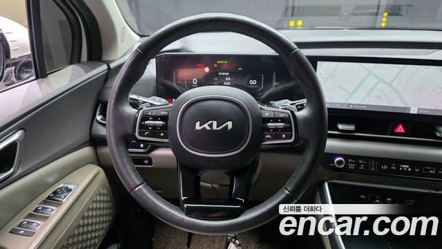 Kia Carnival 2023 — Фото 13/20