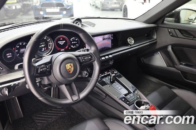 Porsche 911 2023 — Photo 2/20