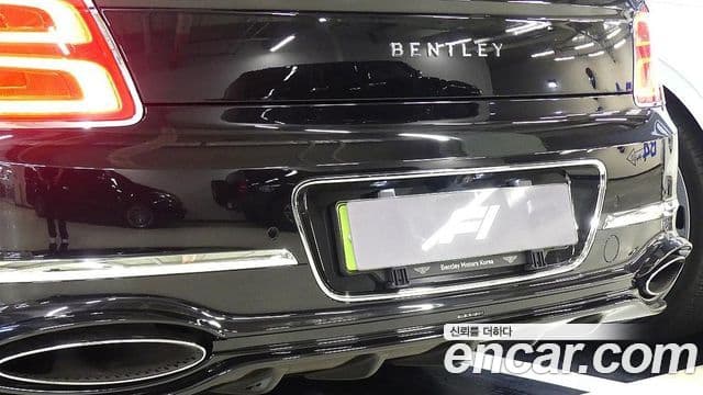 Bentley Flying Spur 2025 — Photo 10/20