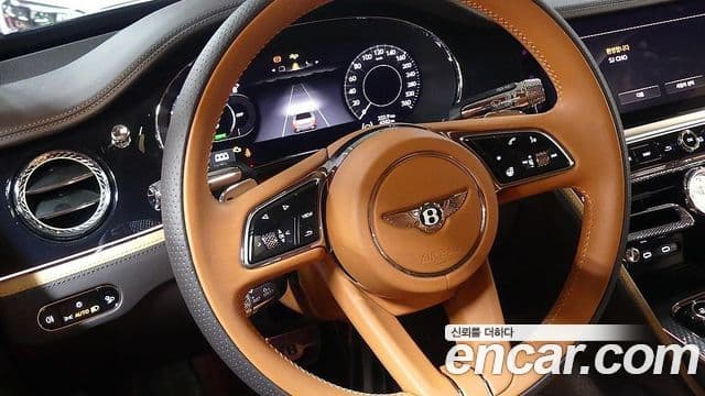 Bentley Flying Spur 2025 — Photo 19/20