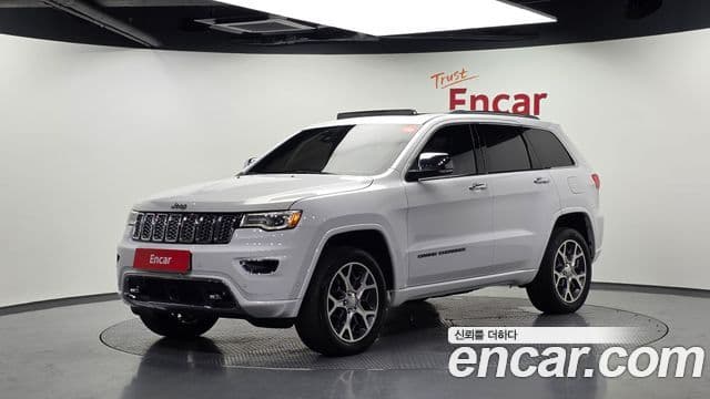 Jeep Grand Cherokee 2019 — Фото 1/20