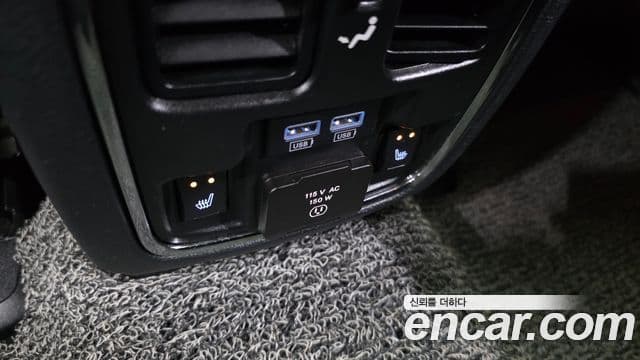 Jeep Grand Cherokee 2019 — ფოტო 11/35