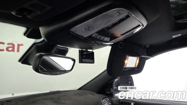 Jeep Grand Cherokee 2019 — ფოტო 16/35