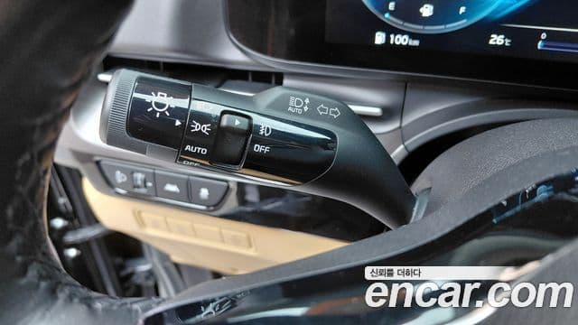 Kia Carnival 2021 — Фото 17/20