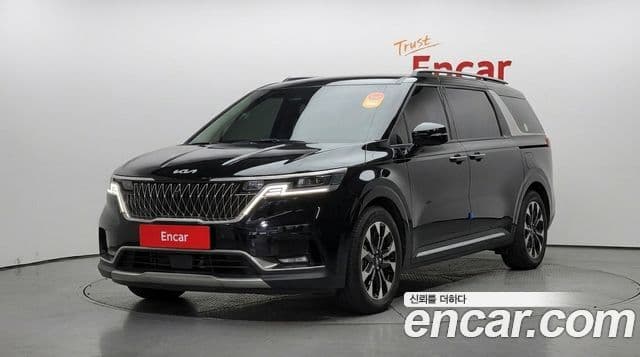 Kia Carnival 2023 — Фото 1/20