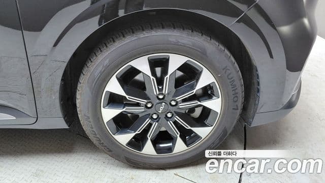 Kia Carnival 2023 — Фото 5/20
