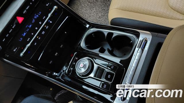 Kia Carnival 2023 — Фото 9/20