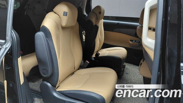 Kia Carnival 2023 — Фото 11/20