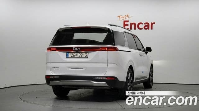 Kia Carnival 2022 — Фото 4/20