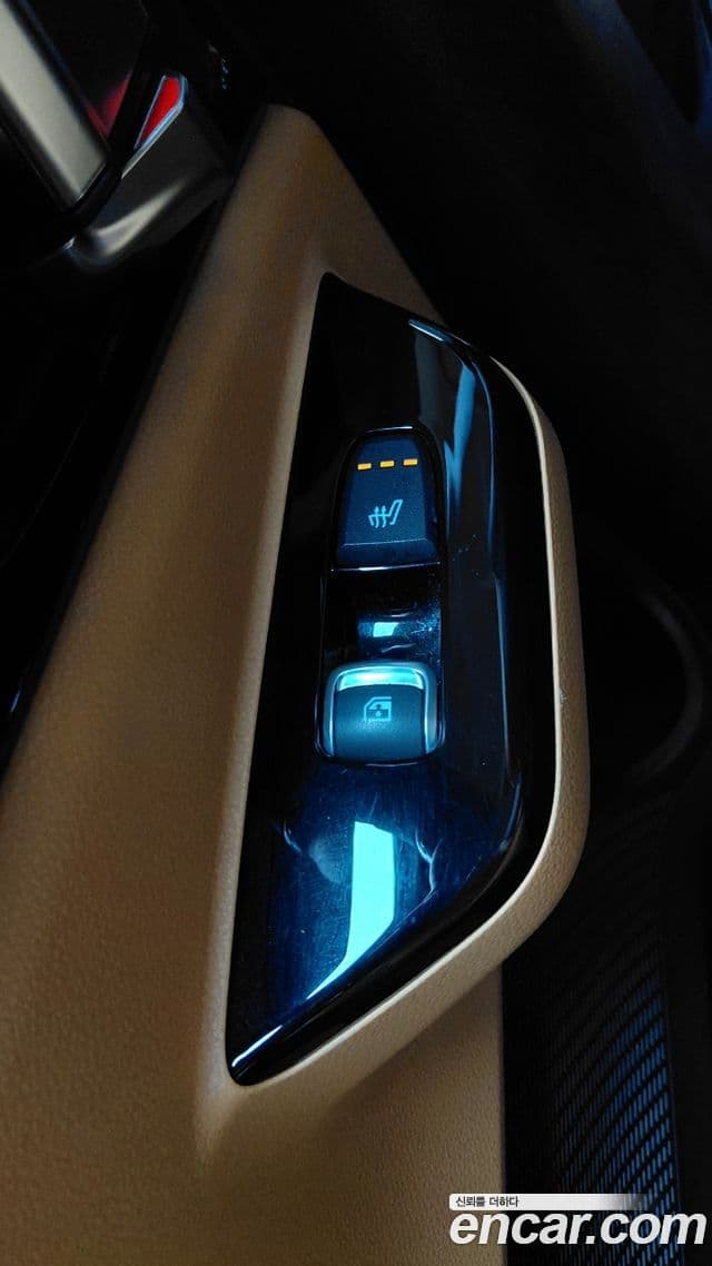 Kia Carnival 2022 — Фото 19/20