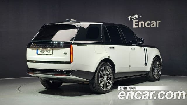 Land Rover Range Rover 2023 — Фото 2/20