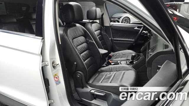 Volkswagen Tiguan Allspace 2020 — ფოტო 12/20