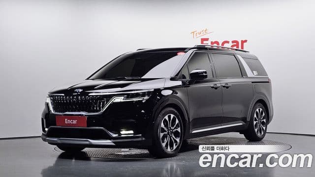 Kia Carnival 2021 — Фото 1/20