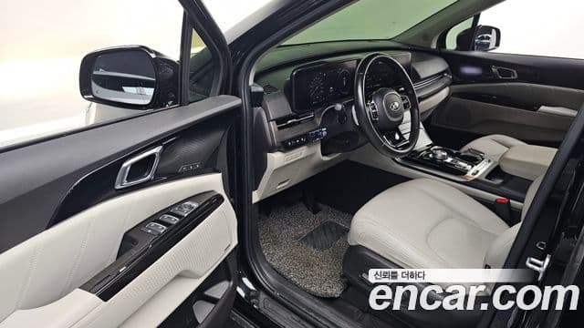 Kia Carnival 2021 — Фото 10/20