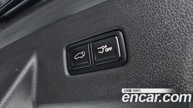 Kia Carnival 2021 — Фото 17/20