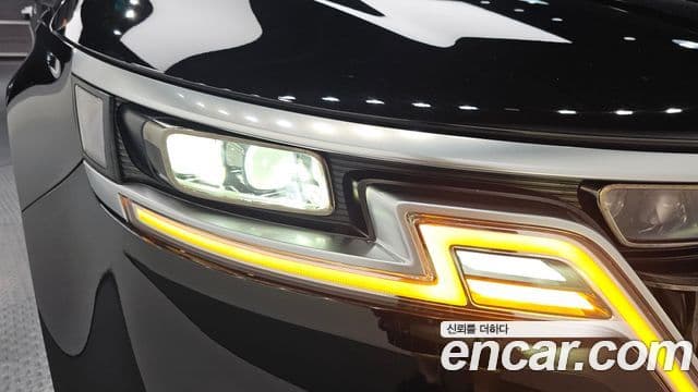 Kia Carnival 2021 — Photo 19/30