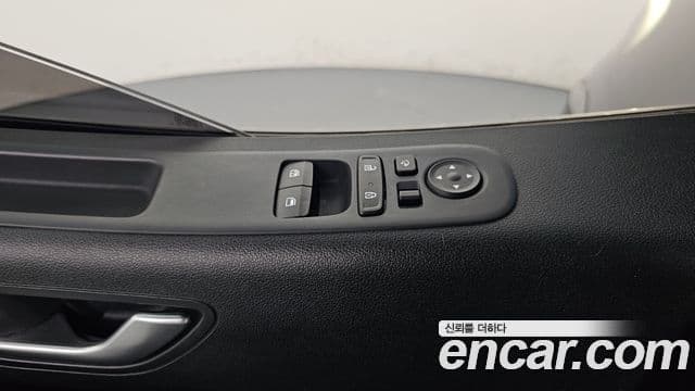 Hyundai Staria 2023 — Şəkil 22/30