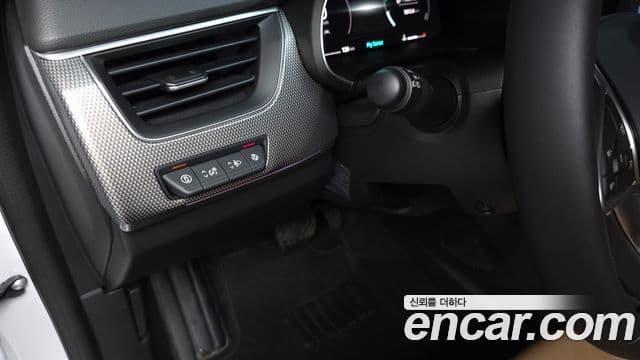 Renault Samsung Arkana 2025 — Фото 14/20