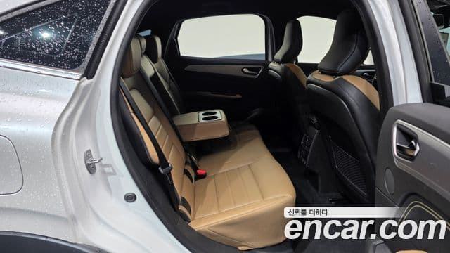 Renault Samsung Arkana 2025 — Фото 12/20