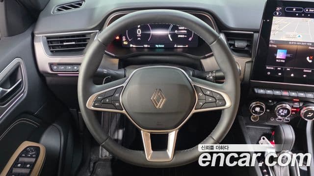Renault Samsung Arkana 2025 — Фото 13/20