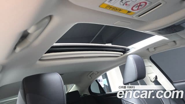 Lexus ES300h 2023 — Фото 18/20