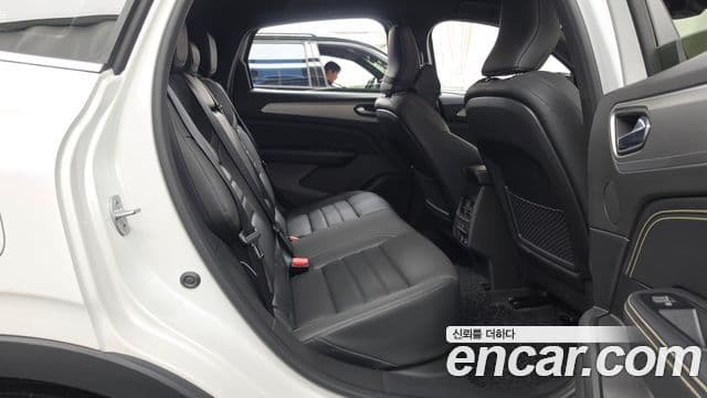 Renault Samsung Arkana 2024 — Фото 12/20
