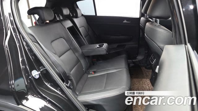 Kia Sportage The Bold 2020 — Фото 12/20