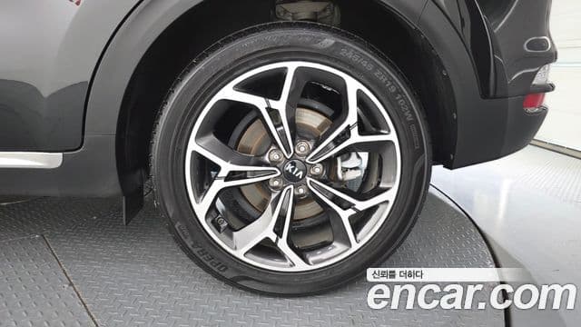 Kia Sportage The Bold 2020 — Şəkil 13/32