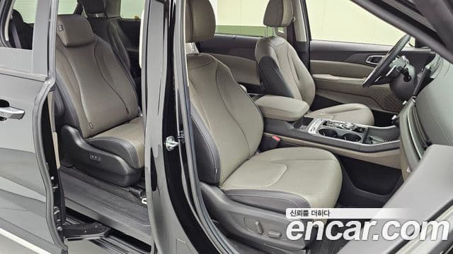 Kia Carnival 2024 — Фото 11/20