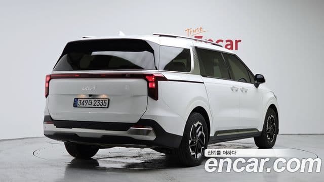 Kia Carnival 2024 — Фото 2/20
