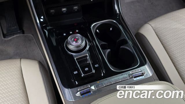 Kia Carnival 2021 — Фото 9/20
