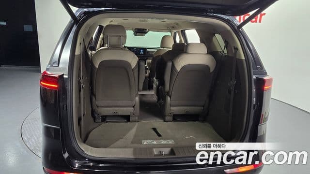 Kia Carnival 2021 — Photo 29/30