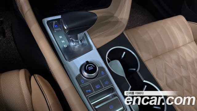 Genesis G70 2025 — Photo 31/33