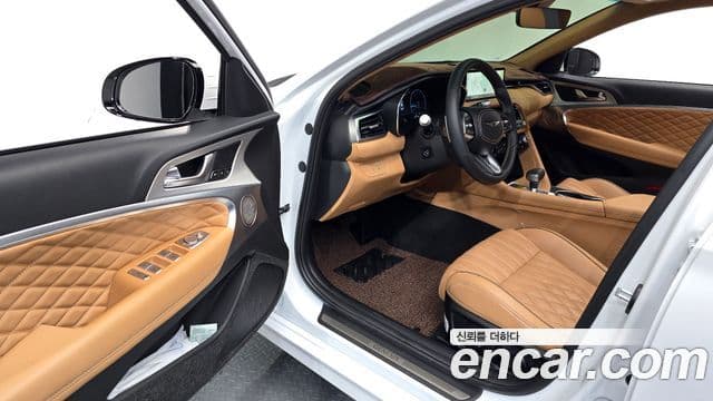 Genesis G70 2025 — Photo 11/33